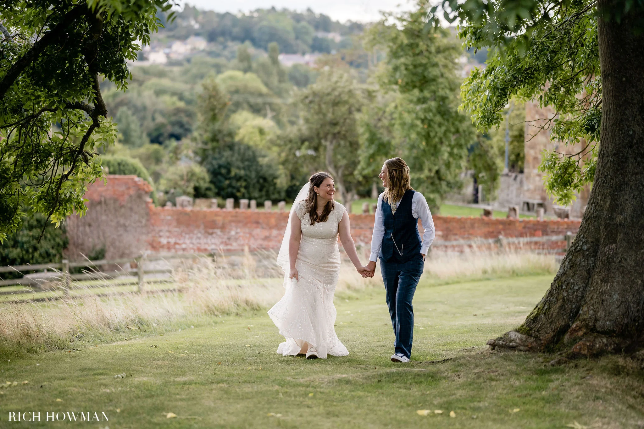 An intimate & casual same-sex sequel wedding - Tower Hill Barns